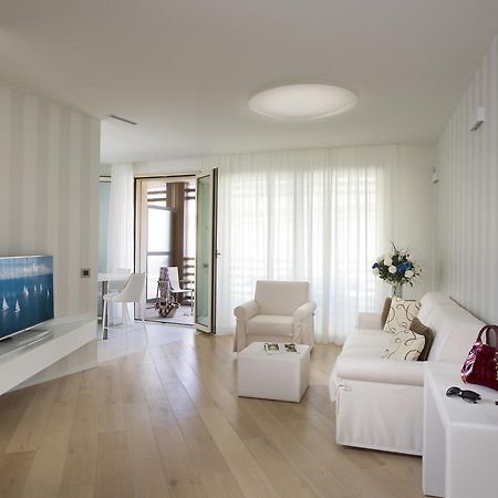 Embassy Aparthotel Rimini Kültér fotó