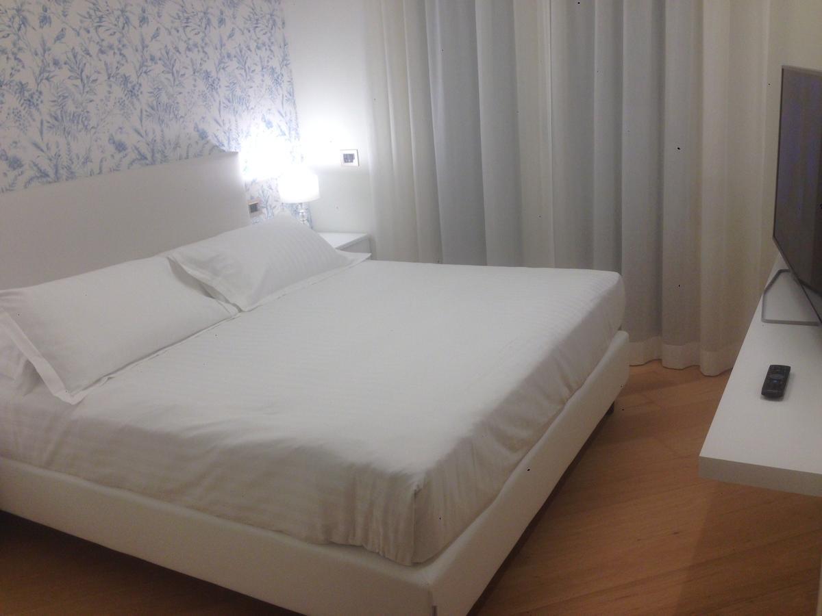 Embassy Aparthotel Rimini Kültér fotó