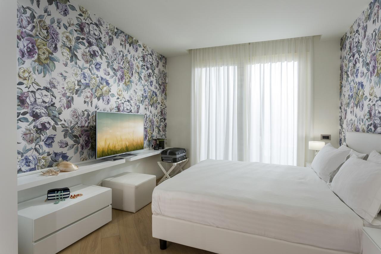 Embassy Aparthotel Rimini Kültér fotó