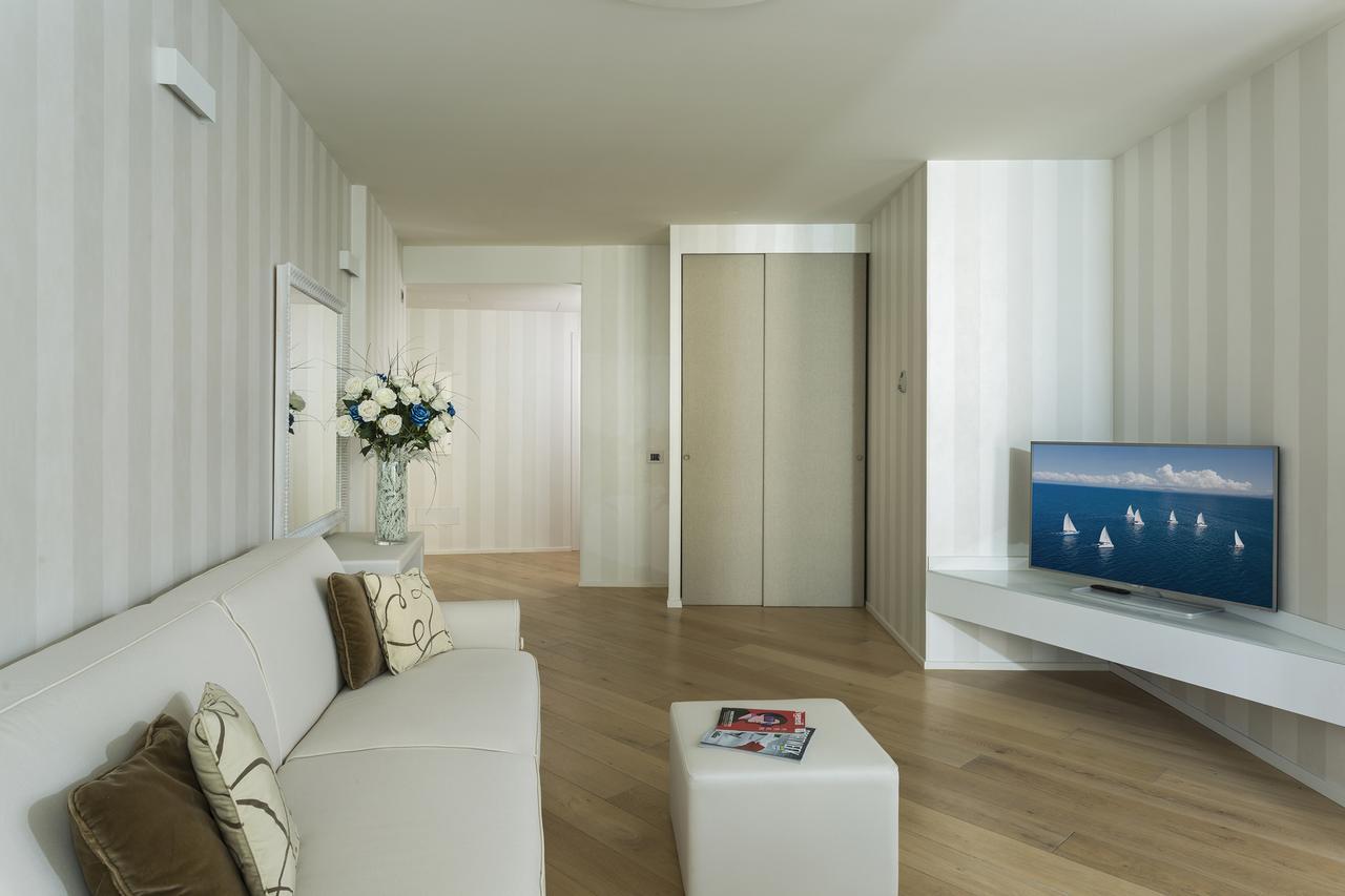 Embassy Aparthotel Rimini Kültér fotó