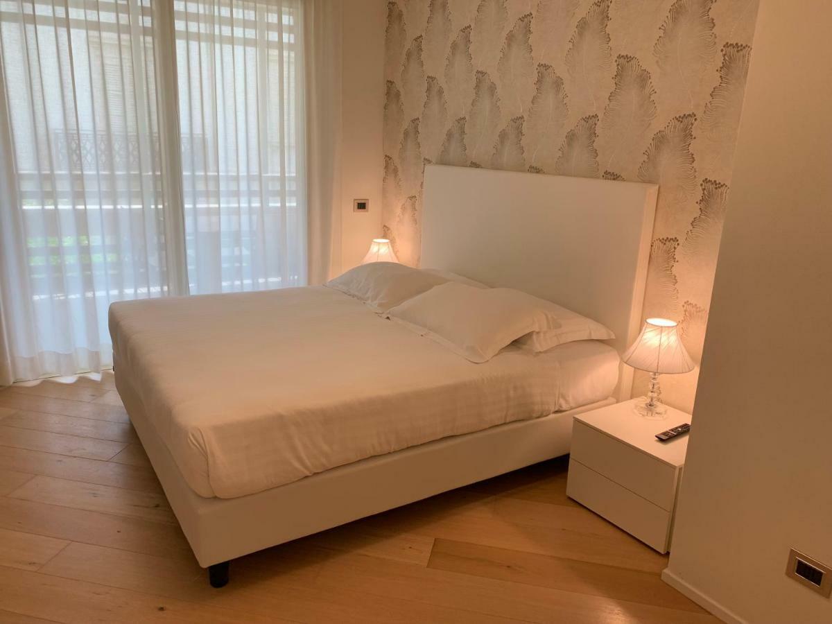 Embassy Aparthotel Rimini Kültér fotó